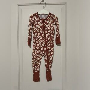 Little sleepies 3-6 month floral